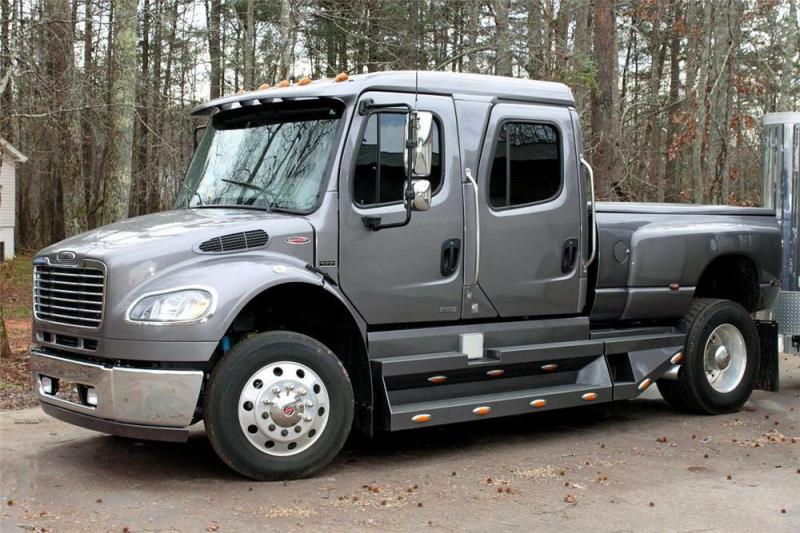 2002 FREIGHTLINER SPORT CHASSIS Value & Price Guide