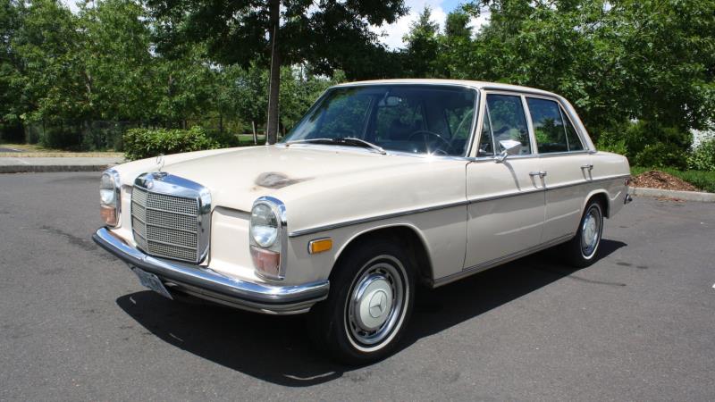 1971 Mercedes-Benz 220