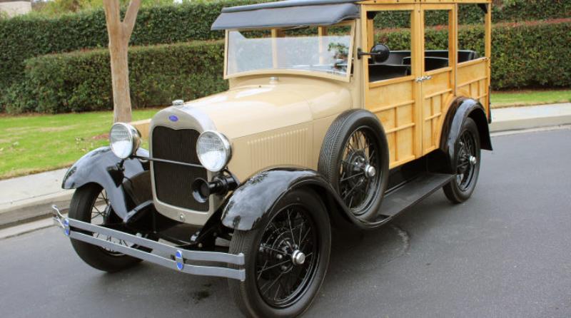 1928 Ford Woodie