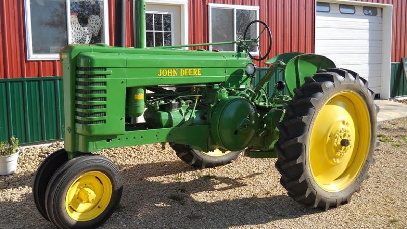 1942 John Deere Model B Value & Price Guide