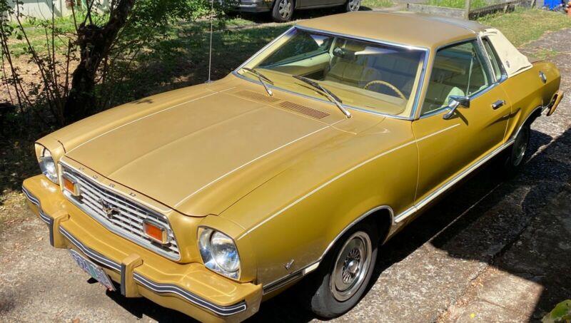1976 Ford Mustang