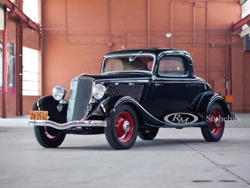 1934 Ford V-8 DeLuxe Three-Window Coupe
