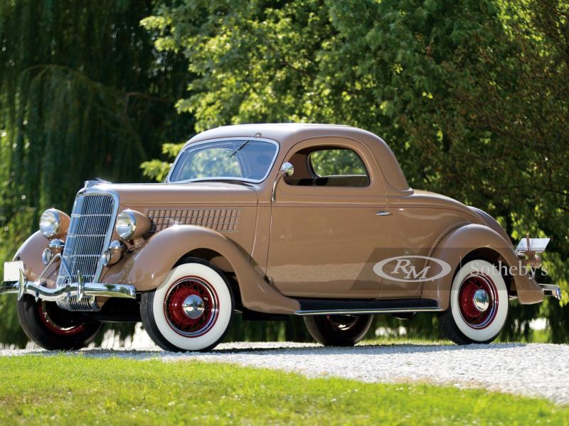 1935 Ford DeLuxe Three-Window Coupe