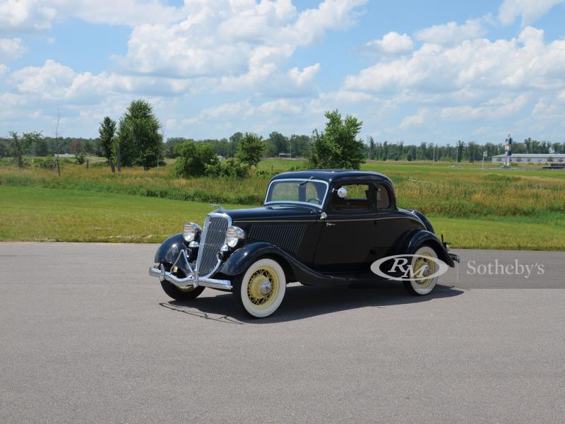 1934 Ford Deluxe Five-Window