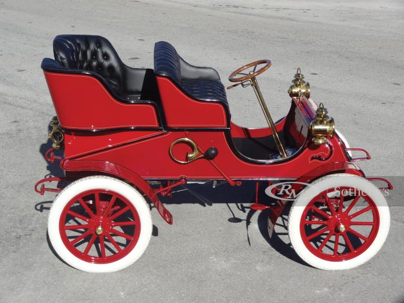 1903 Cadillac Rear-Entry Tonneau