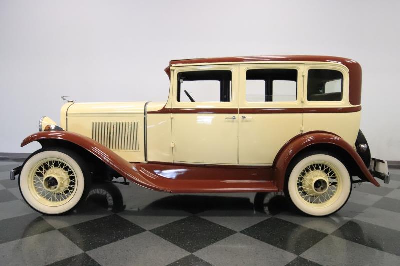 1931 Pontiac Sedan